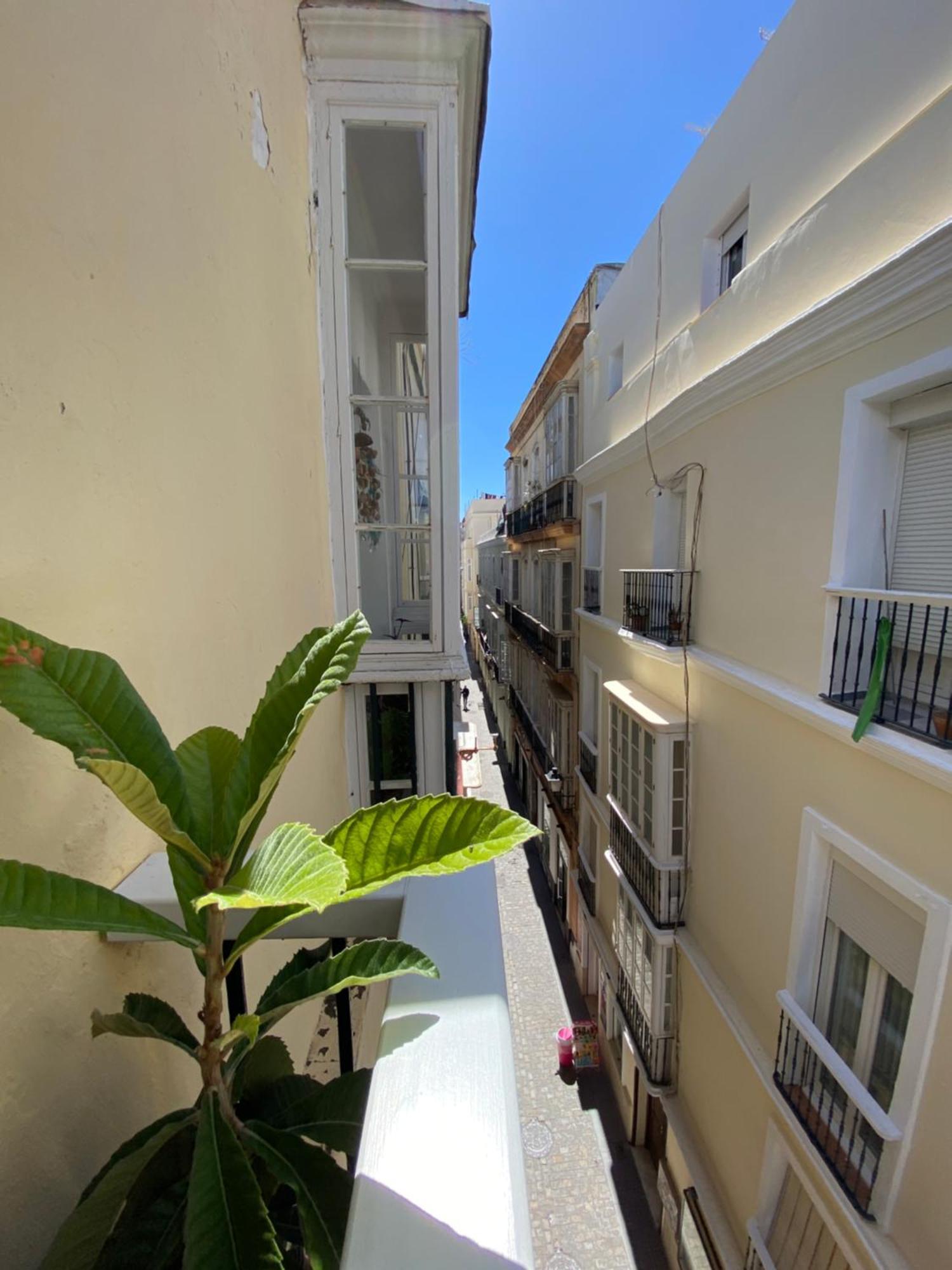 Charito 18 Apartment Cadiz Luaran gambar